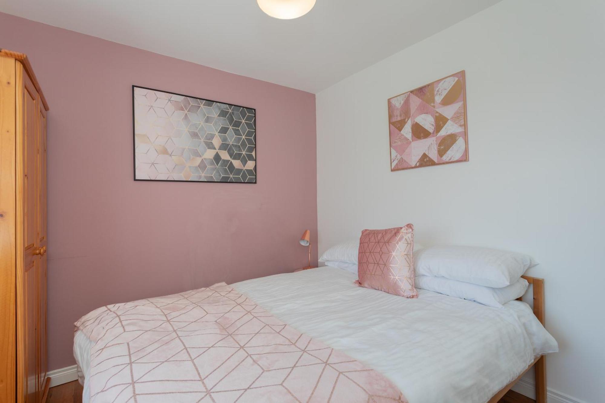 Ardenlee - Stylish 3 Bed Apt Close To City, Parking And Wifi Белфаст Экстерьер фото